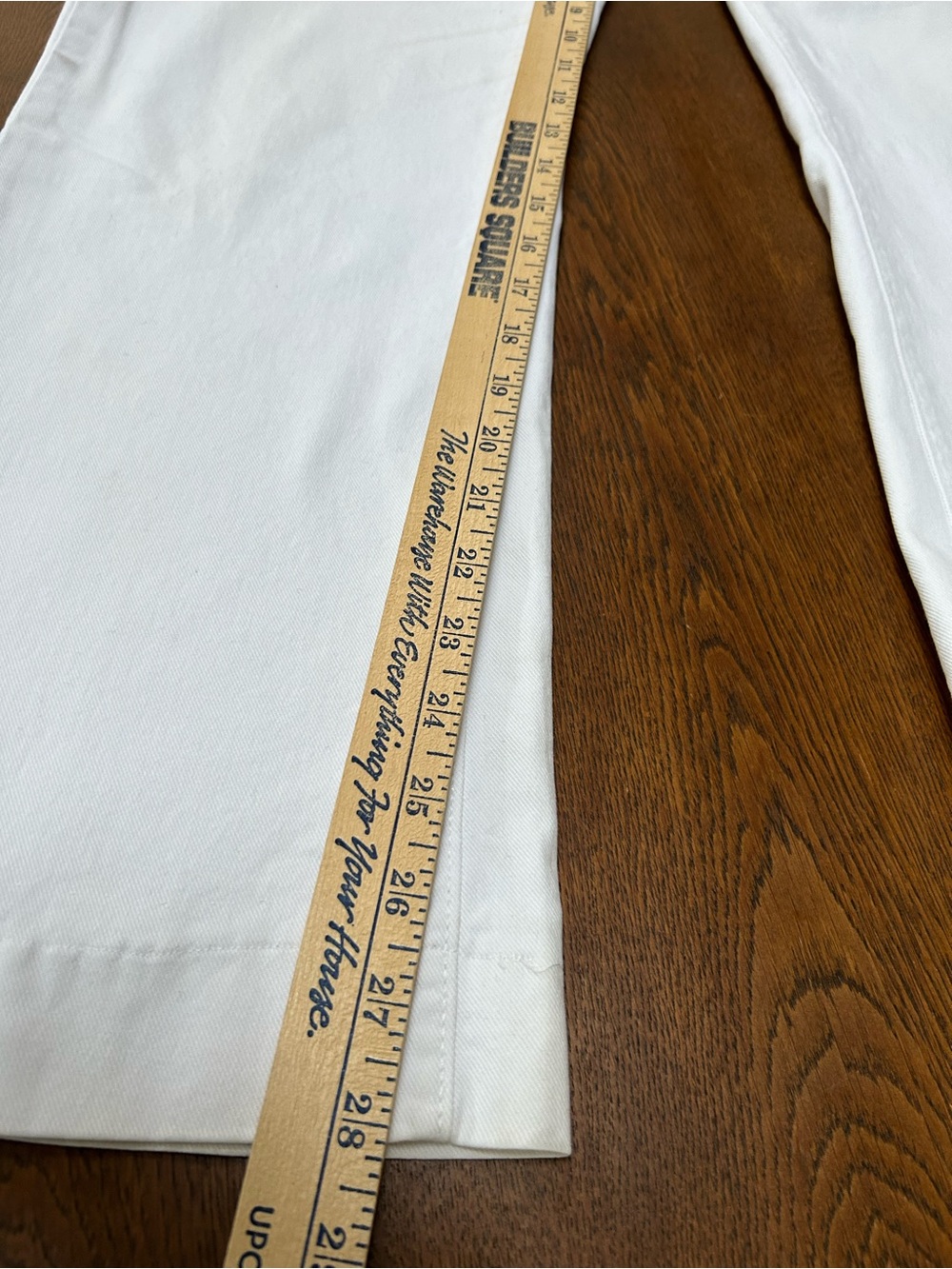 Old Navy White Straight-Leg Boot-cut Women’s Jeans Sz 14. Like new-I lost weight - Picture 7 of 9